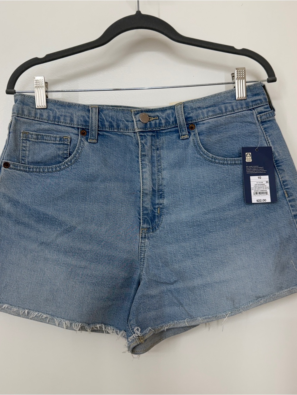Universal Thread Womens Size 10 High Rise 90s Cutoff Denim Shorts NWT Light Wash